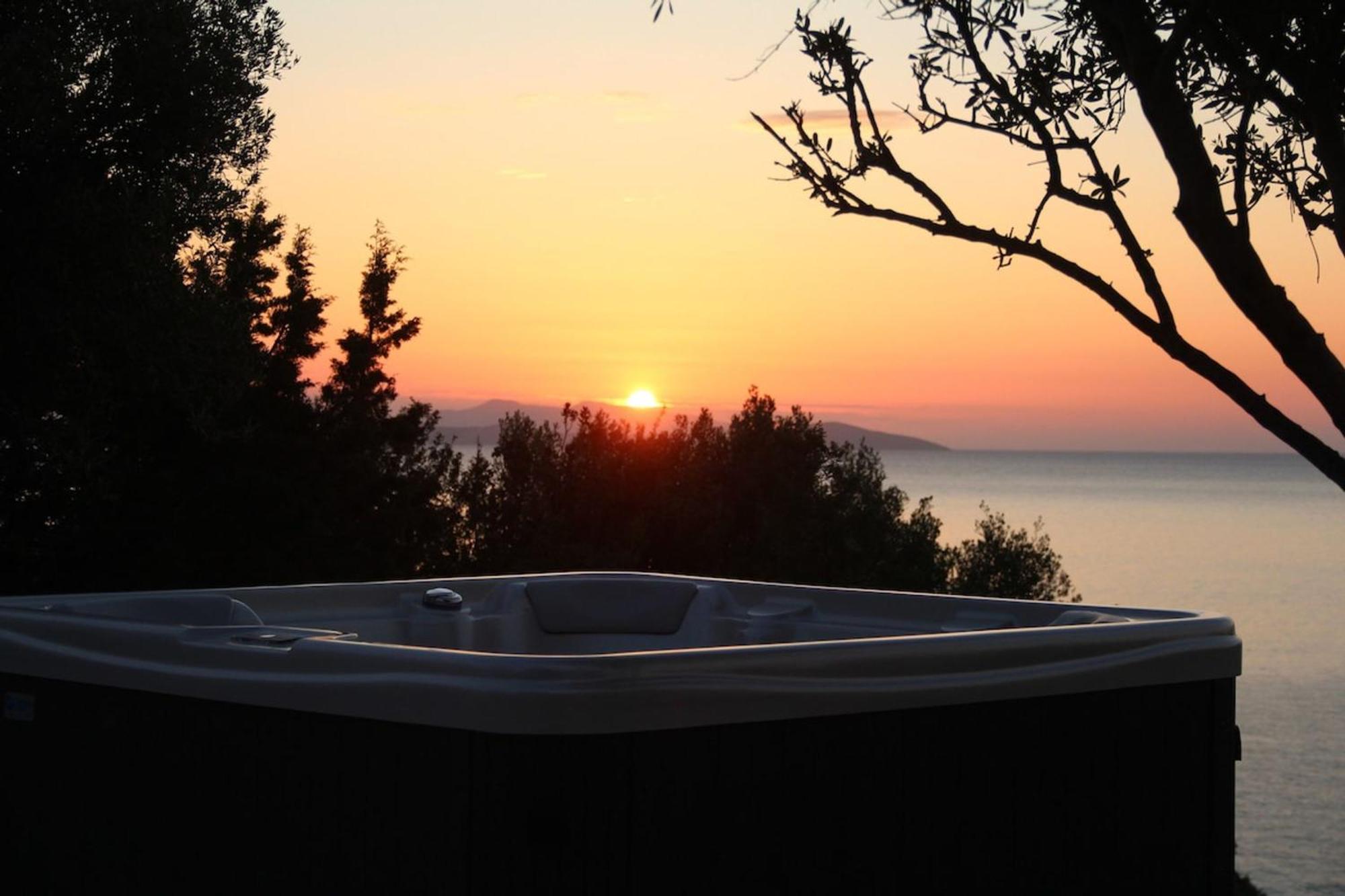 Villa Rouvis With Outdoor Hot Tub Ligaridia Exteriör bild